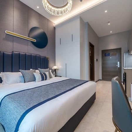Boruisi Plaza Residence Apartment - Shenzhen Futian Convention & Exhibition Center מראה חיצוני תמונה