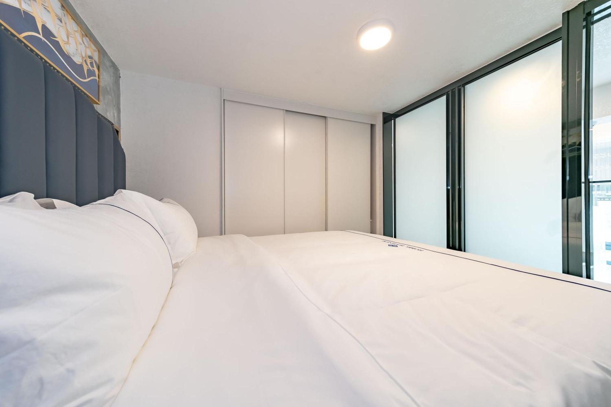 Boruisi Plaza Residence Apartment - Shenzhen Futian Convention & Exhibition Center מראה חיצוני תמונה